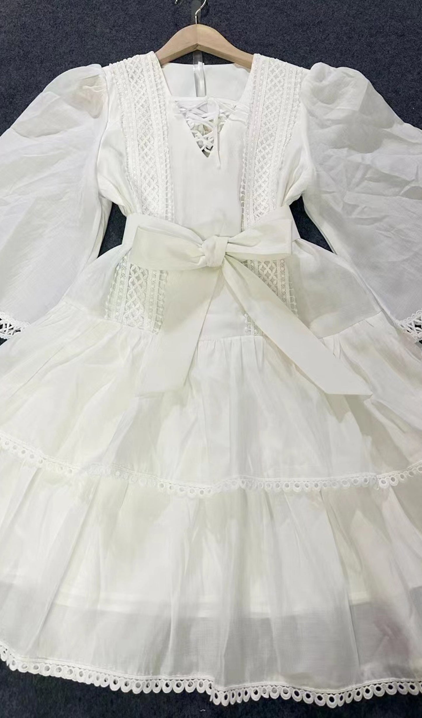 Kroşe Dantel Fit ve Flare Mini Elbise