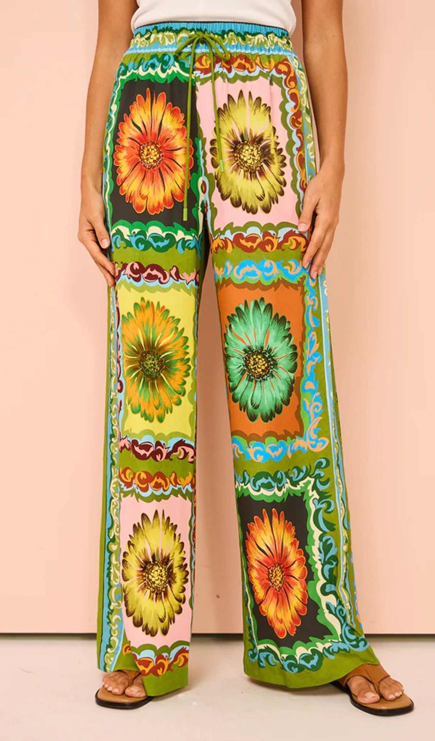 Papatya Çiçekli İki Parça Kıyafet Hawai Takımı