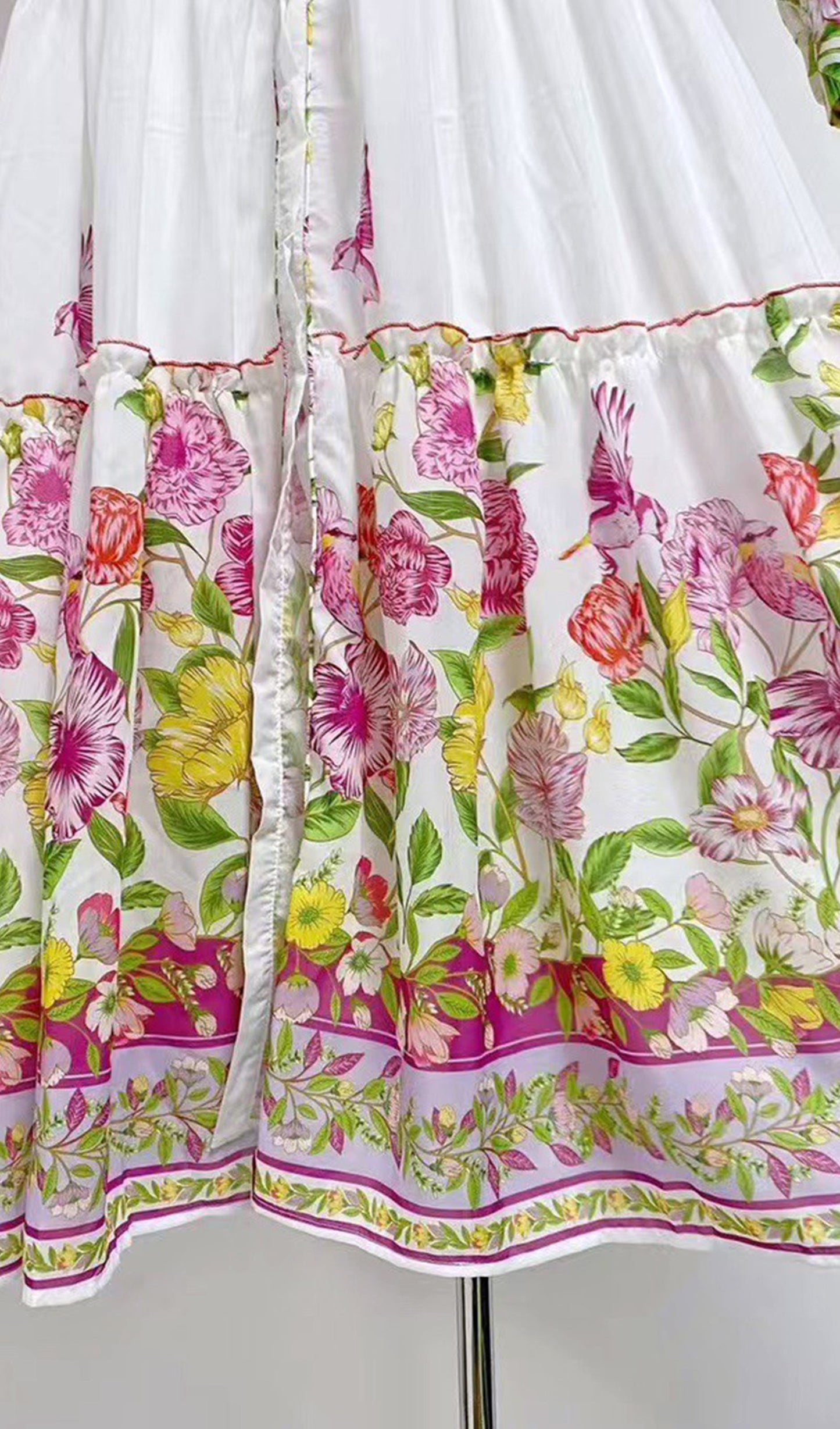 Çiçek Eklemeli A Line Midi Elbise