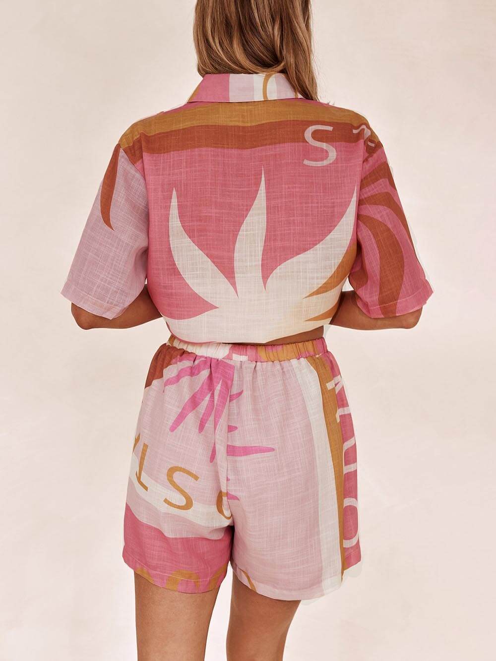 Parlak Güneş Bol Baskılı Tatil Gömlek Şort Takımı