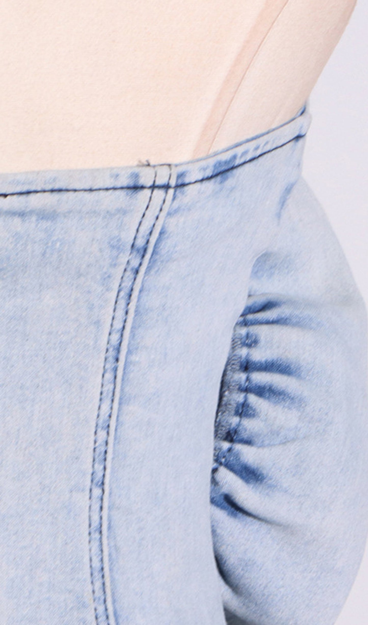 Çiçekli Omuzları Açık Denim Mini Elbise