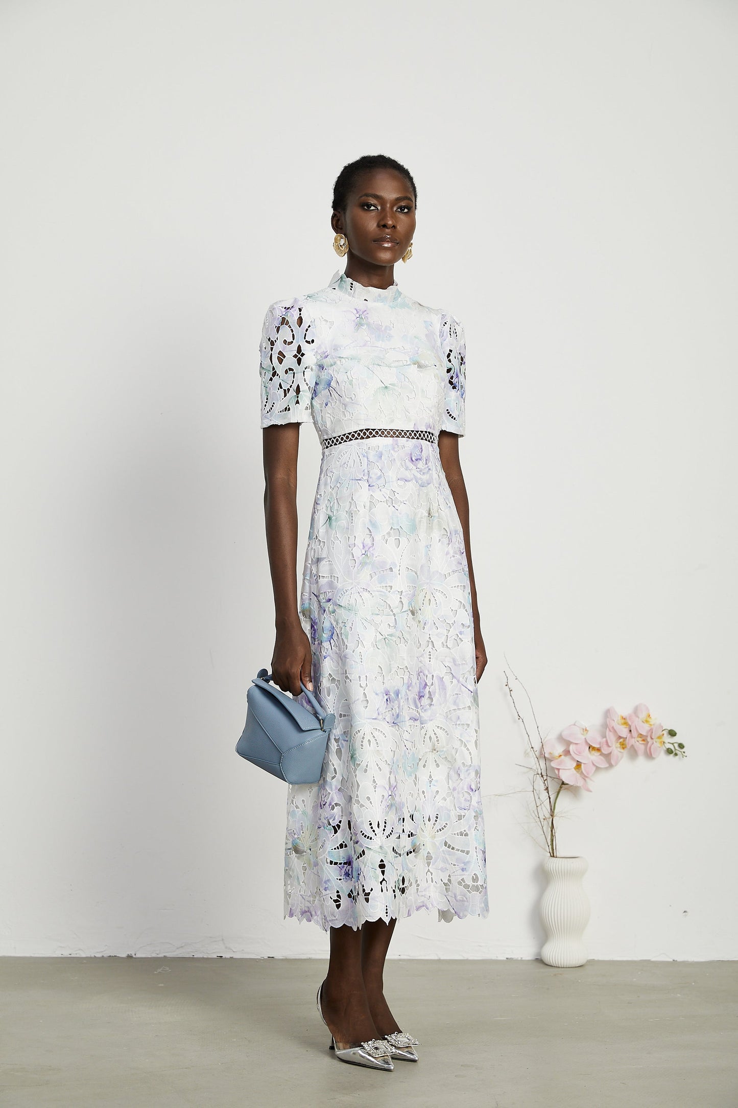 Blanche Dantel Cut-Out Midi Elbise