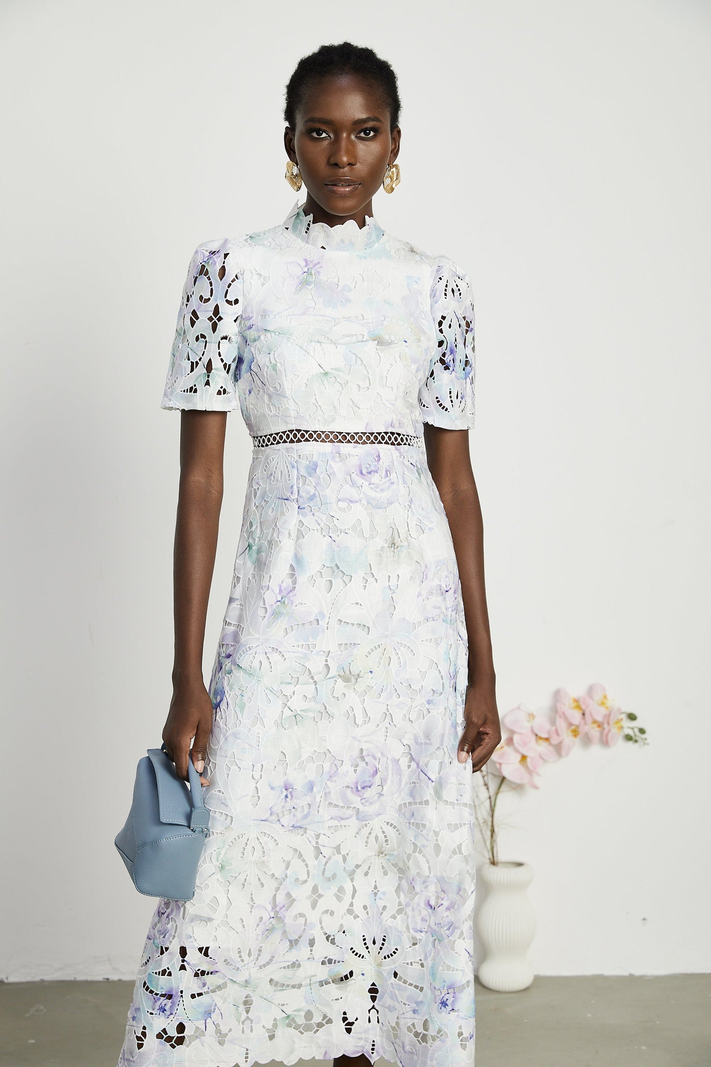 Blanche Dantel Cut-Out Midi Elbise