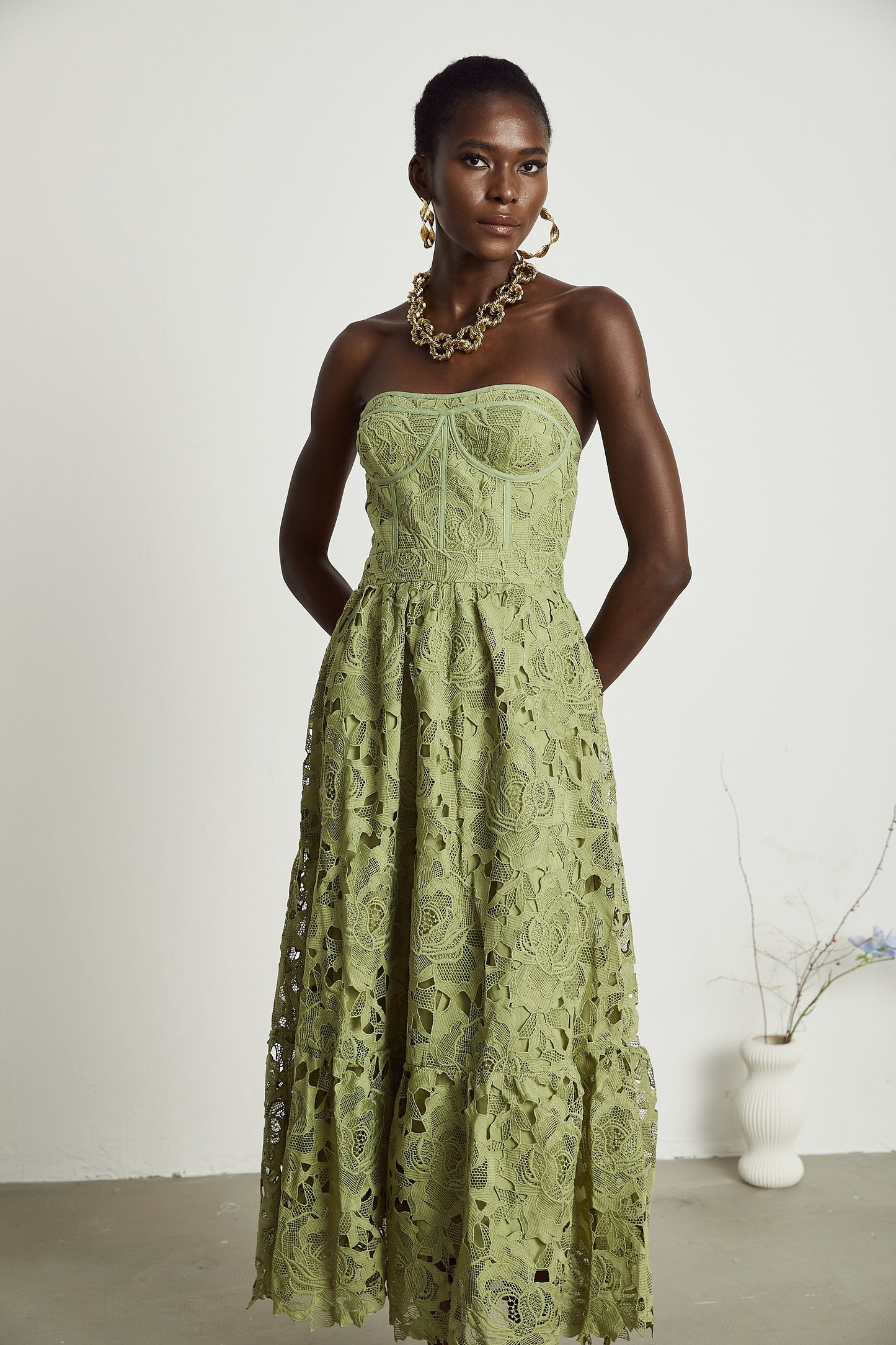 Inès Dantel Cut-Out Midi Elbise