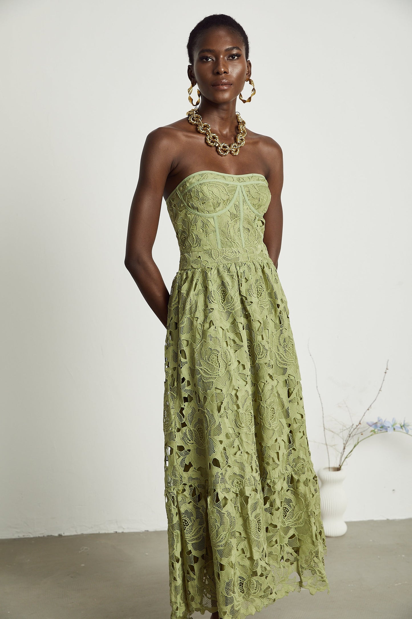 Inès Dantel Cut-Out Midi Elbise