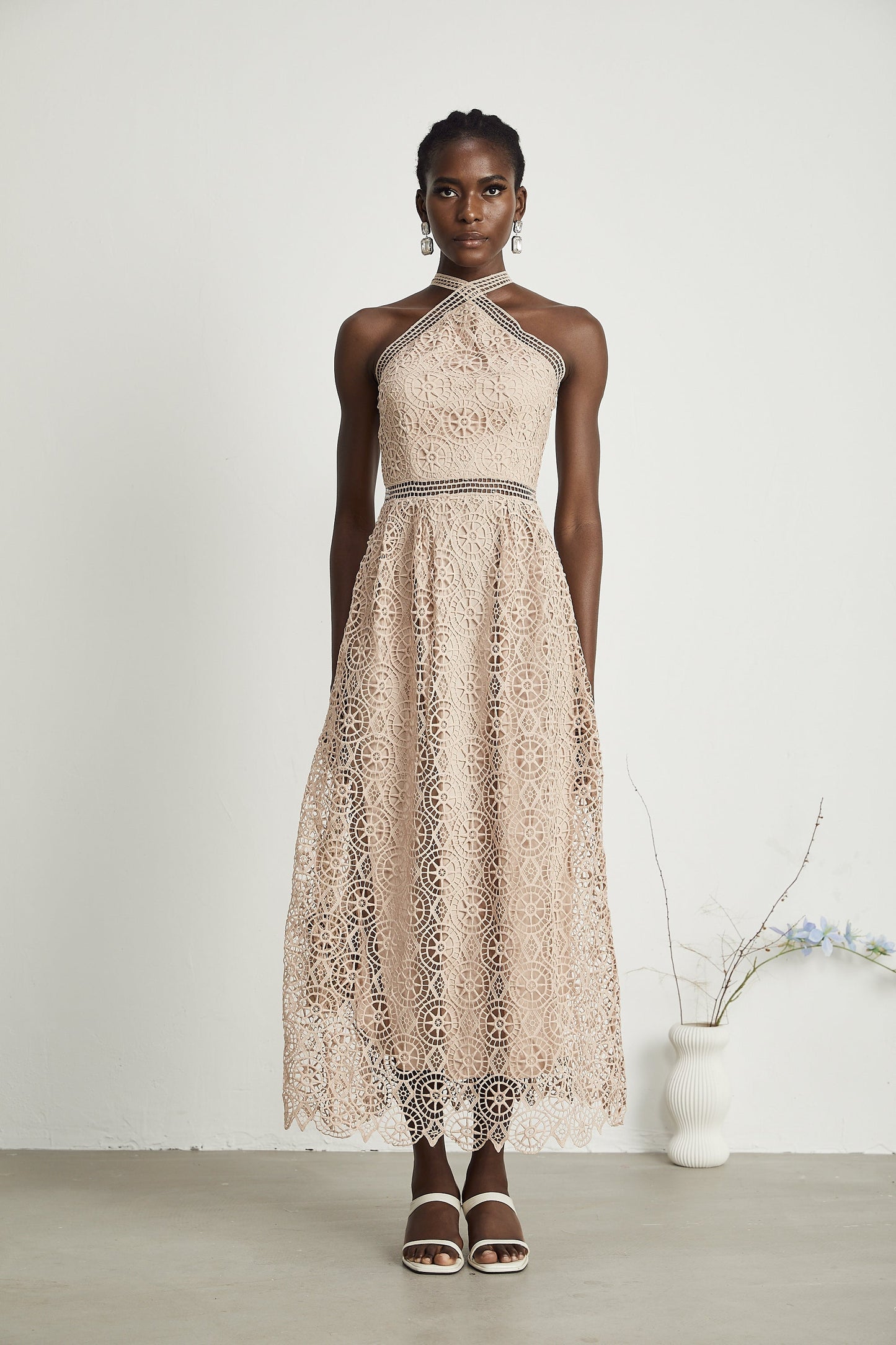 Ela Cut-Out Fitted Midi Elbise