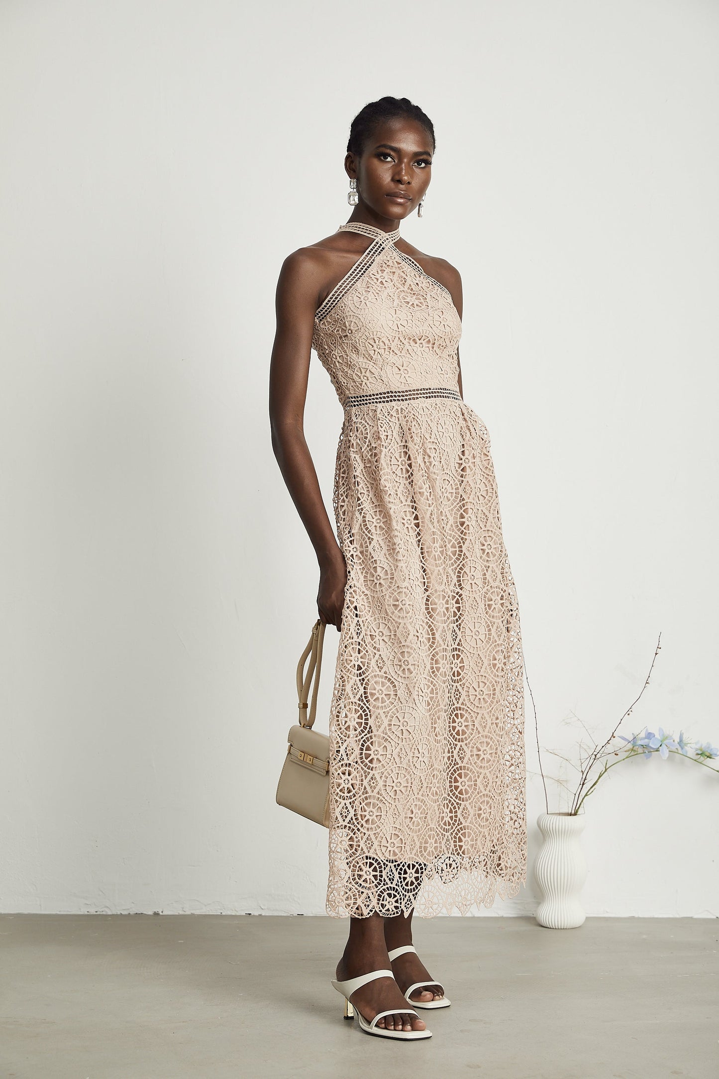 Ela Cut-Out Fitted Midi Elbise