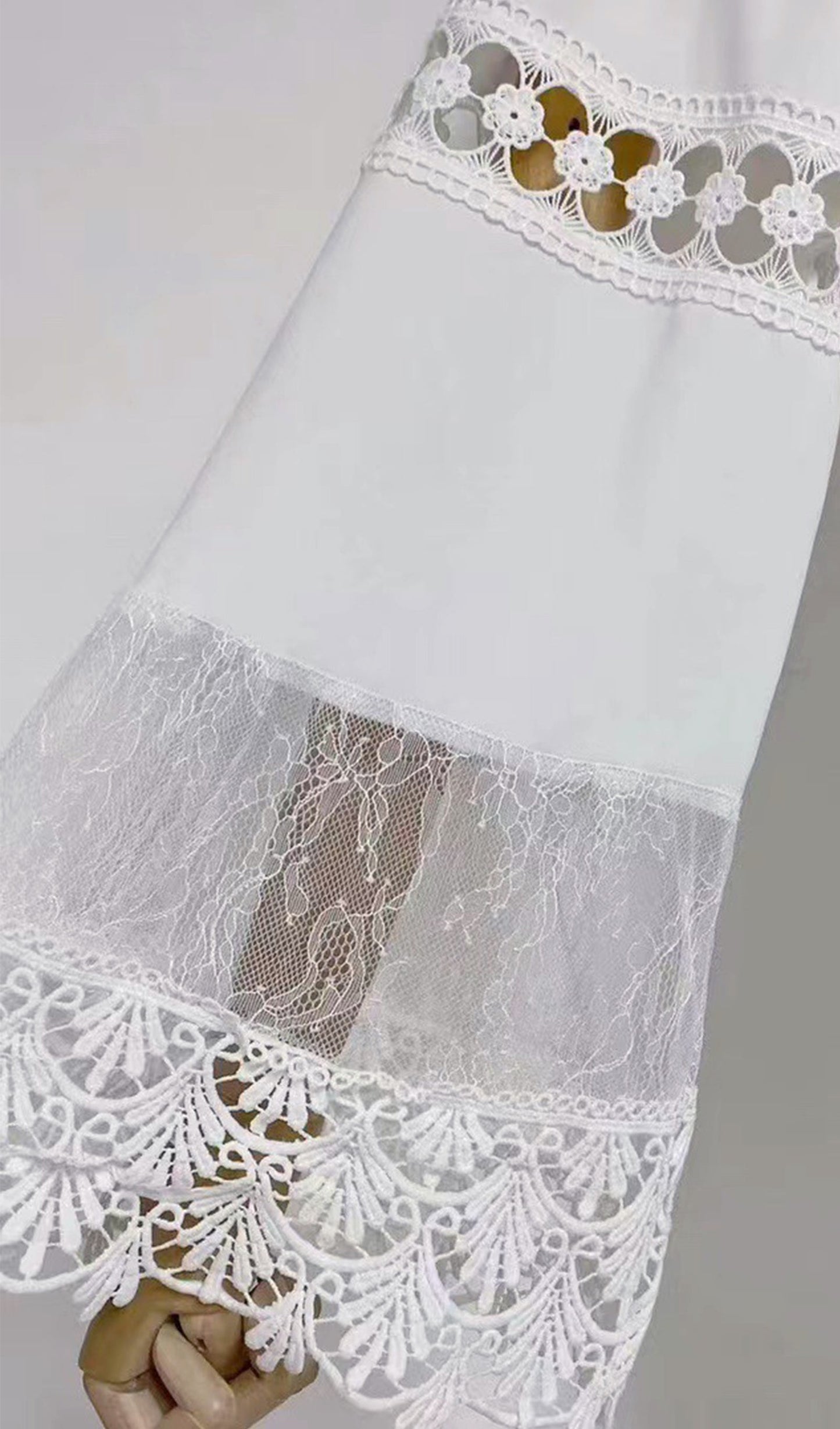 Uzun Kollu Kapalı Omuz Kroşe Elbise