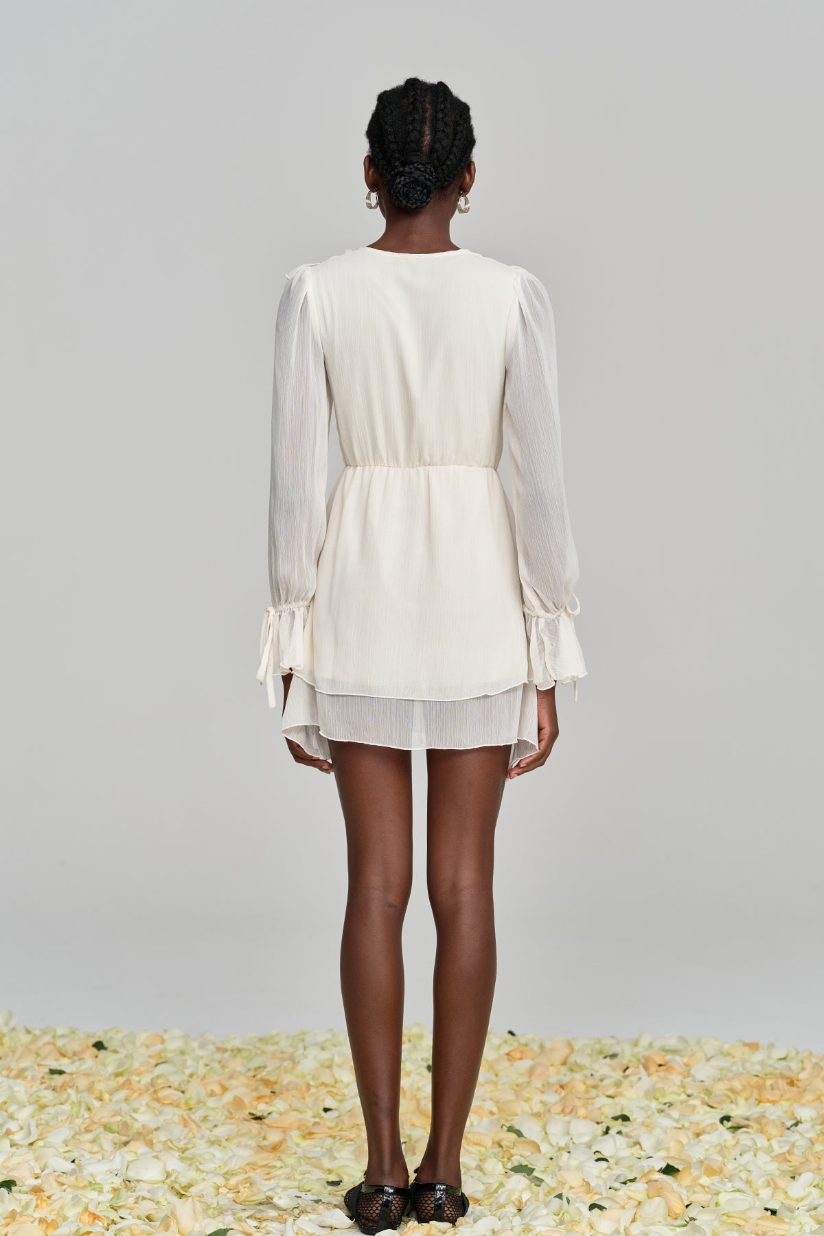 Amitabh Fırfırlı Dantelli Örgü Mini Elbise