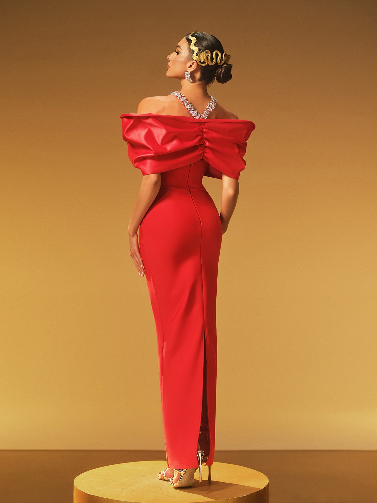 Hexelle Halterneck Kristal Bandaj Maxi Elbise