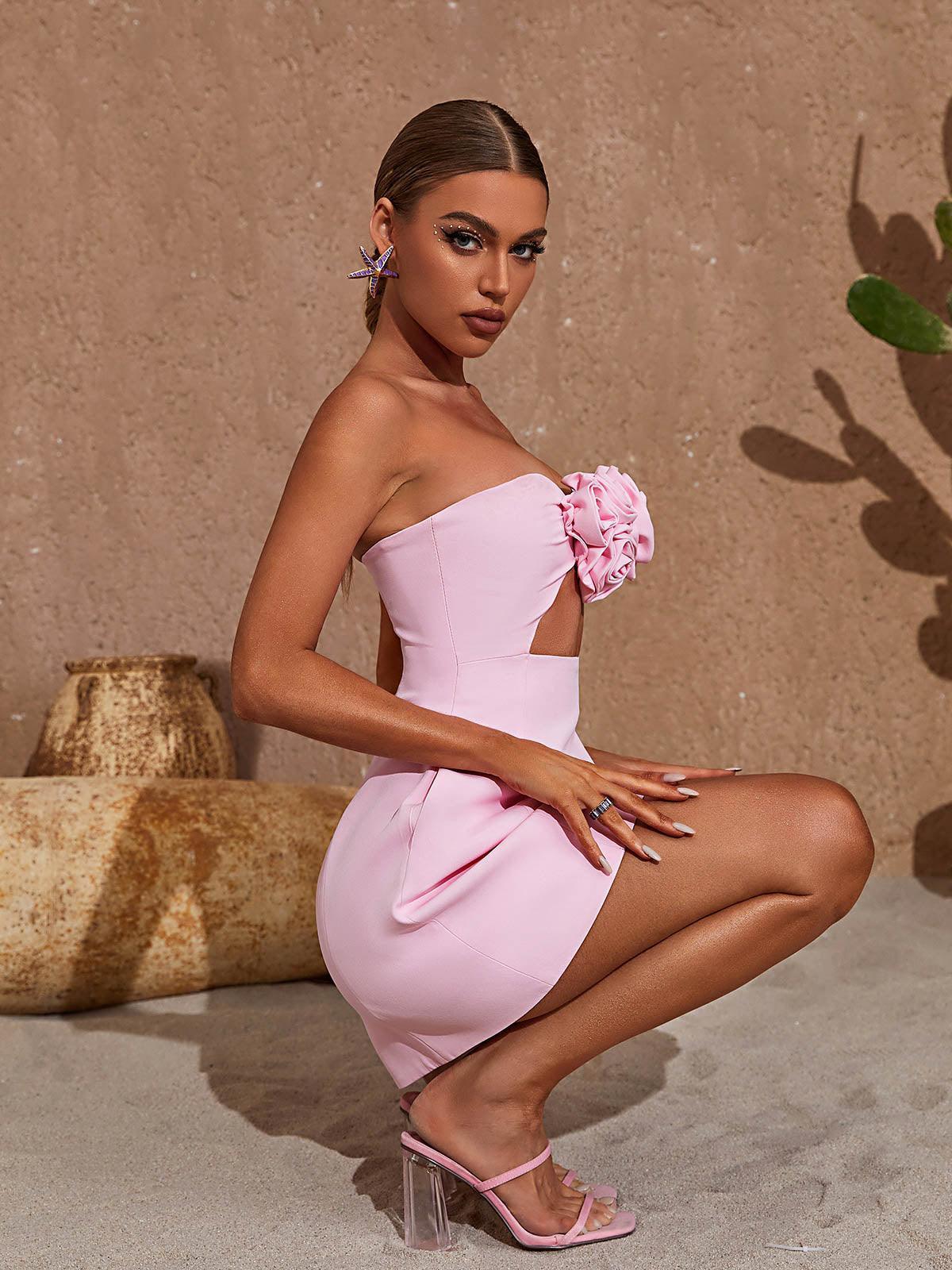 Kinsley Straplez Dekolteli Pembe Mini Elbise