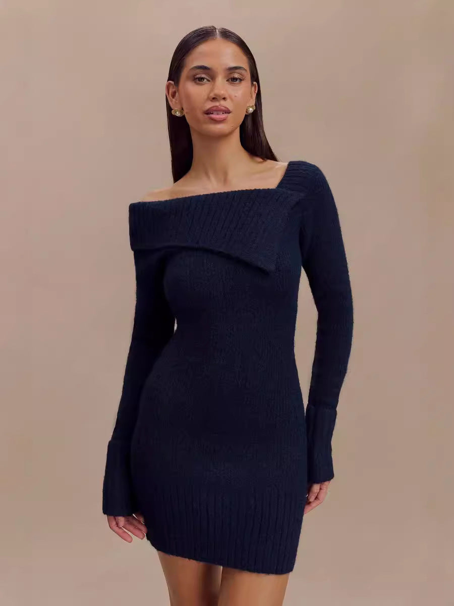 Düşük Yaka Örme Mini Elbise Kemersiz