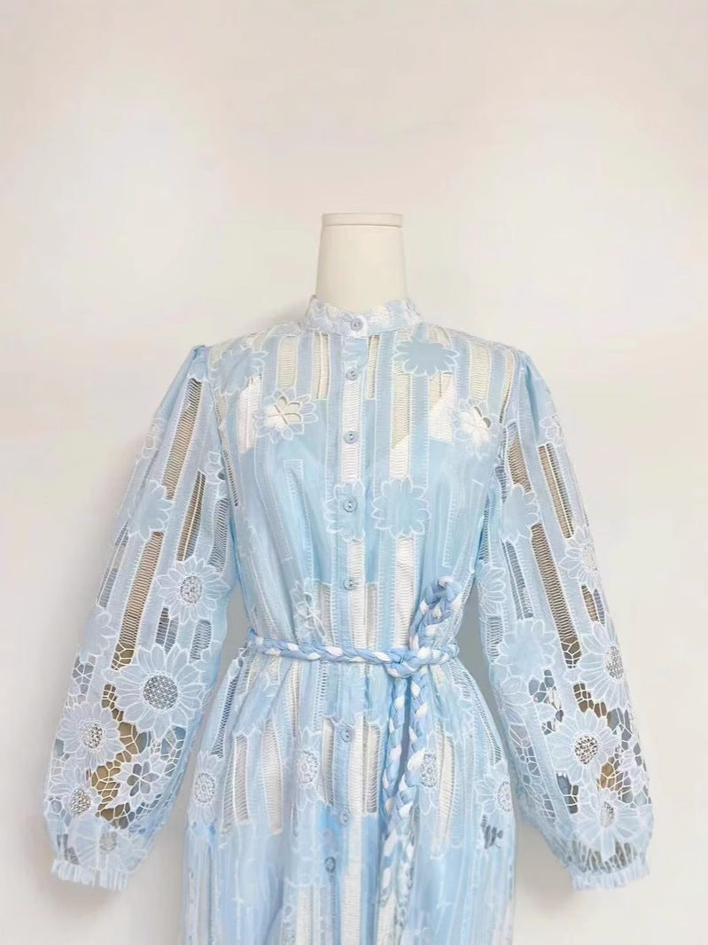 Catherine Mavi Çiçekli Dantelli Cut-Out Mini Elbise