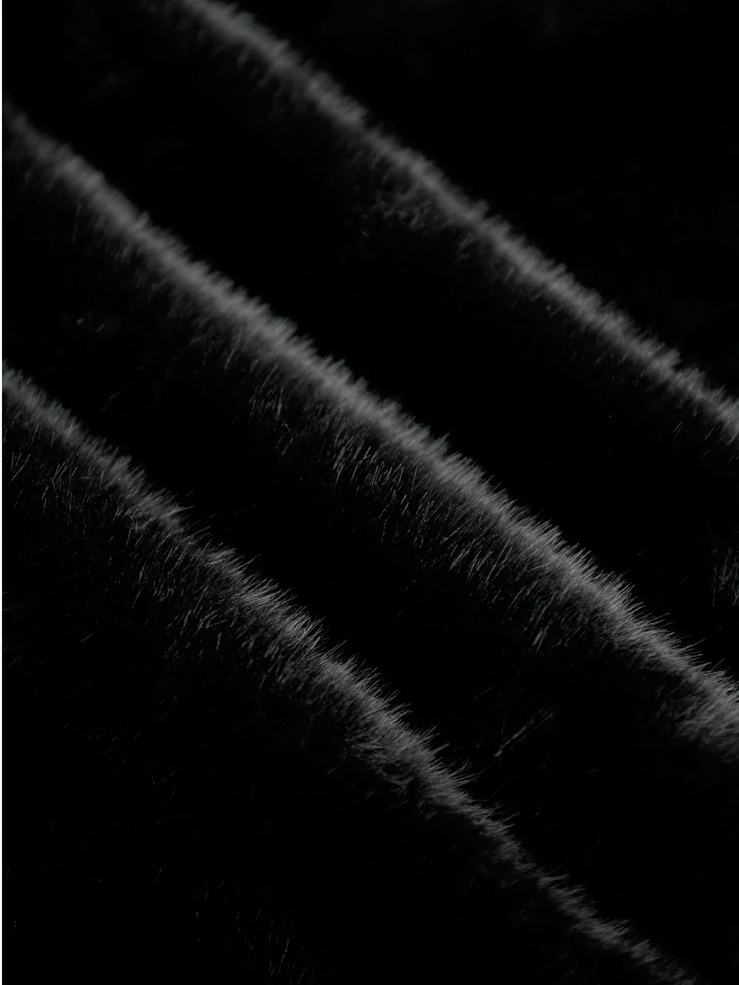 Kadın Yaka Çevre Dostu Kürk Kısa Kaban