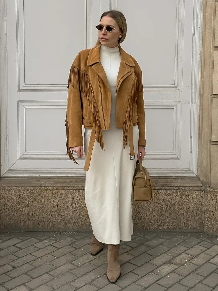 Kurtka zamszowa z frędzlami w kolorze karmelu