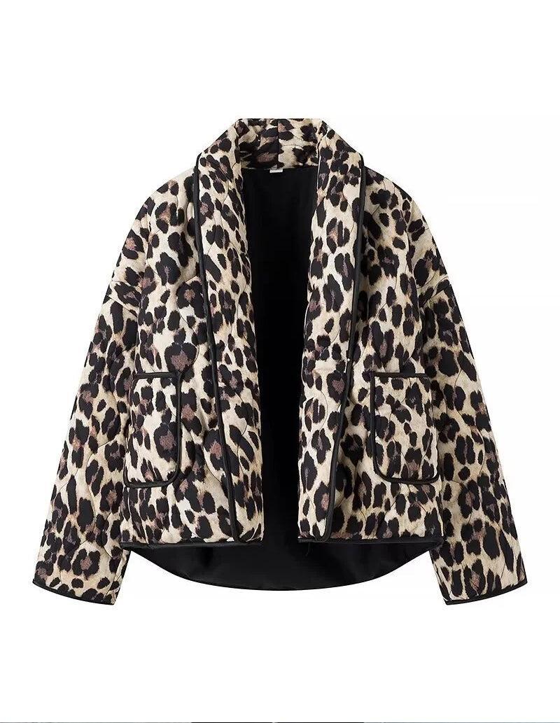 Leopar Desenli Kapitone Ceket