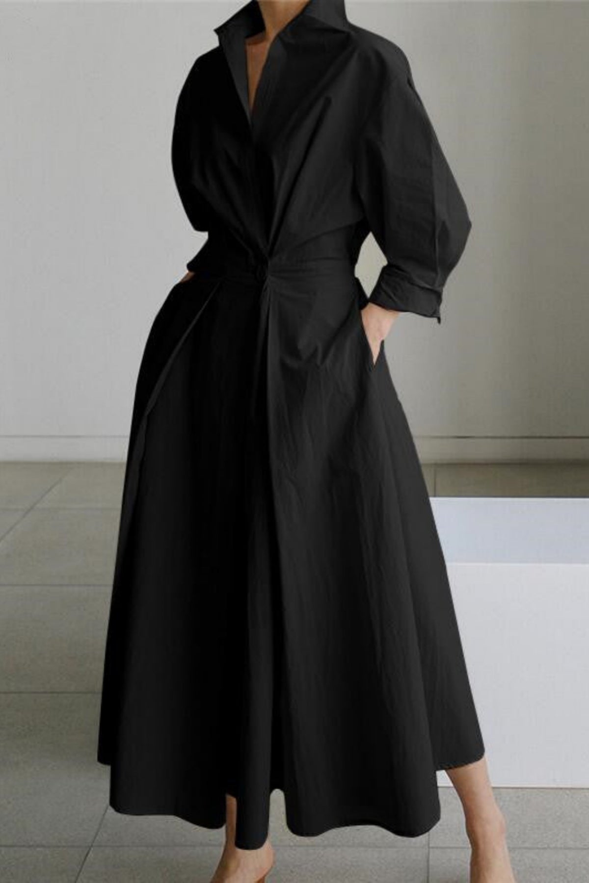 Długa bawełniana sukienka z kołnierzykiem Piotrusia Pana i kieszeniami