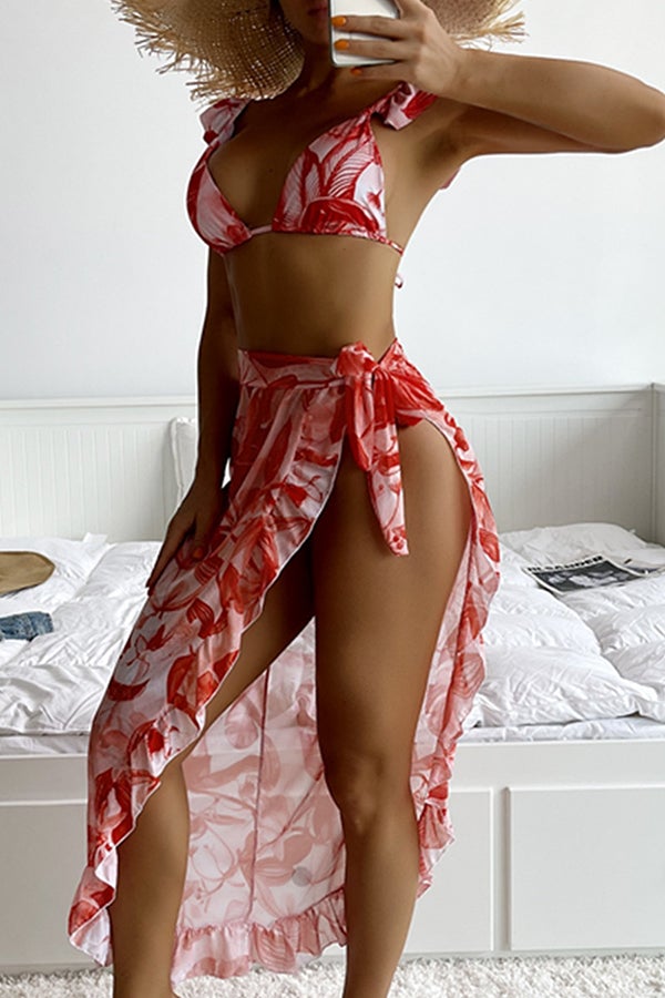 Yaprak Desenli Üç Parçalı Bikini-Pareo