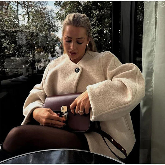 Tanith Ekru Yün Kısa Kaban