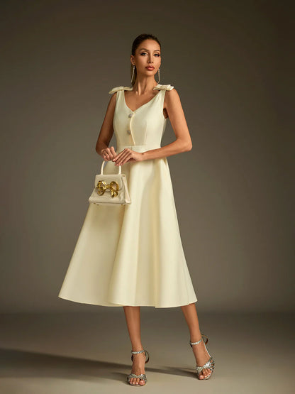 Sukienka midi Colette z satyny z rozkloszowaną nogawką 