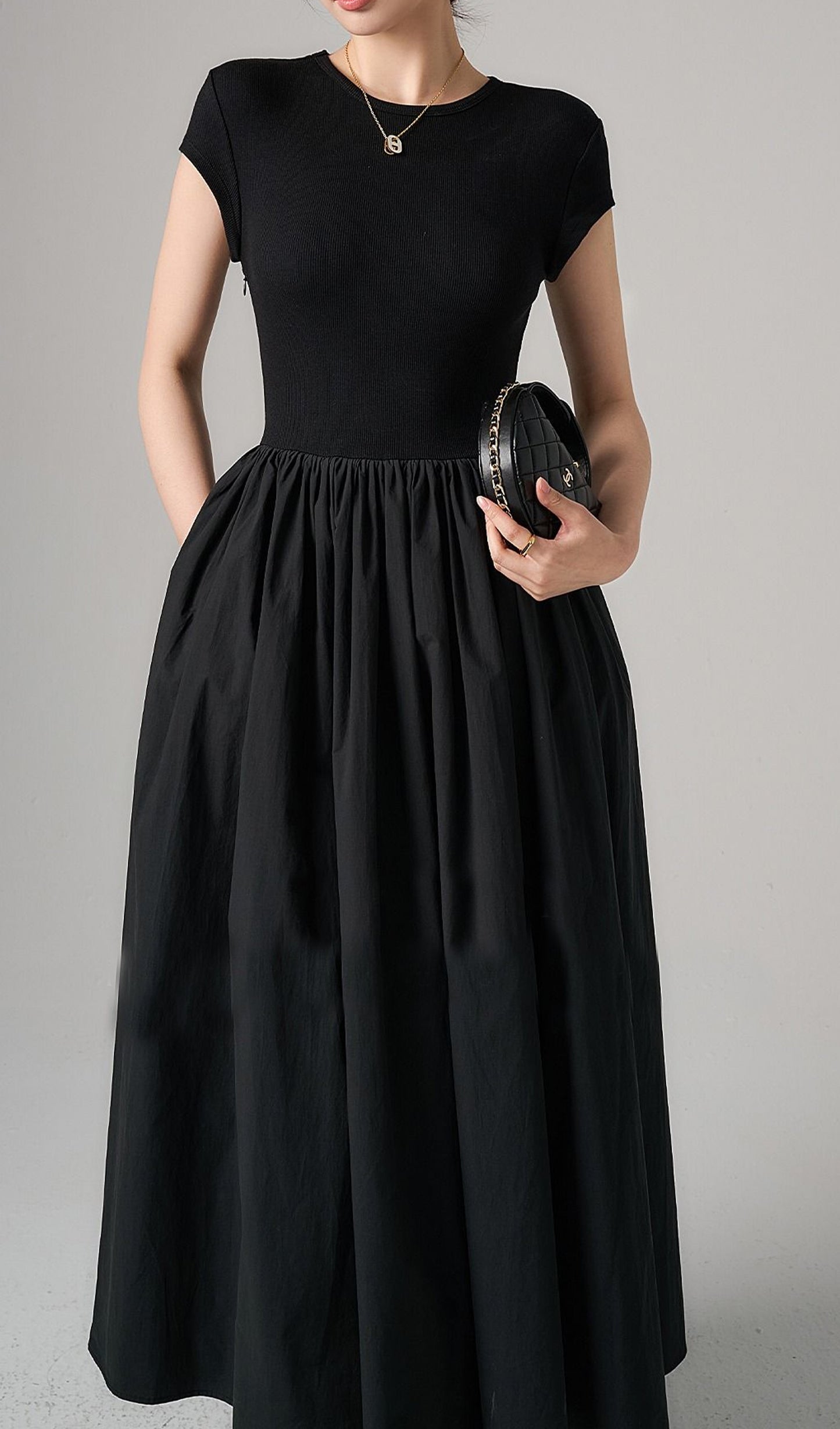 Siyah Slim Fit Midi Elbise
