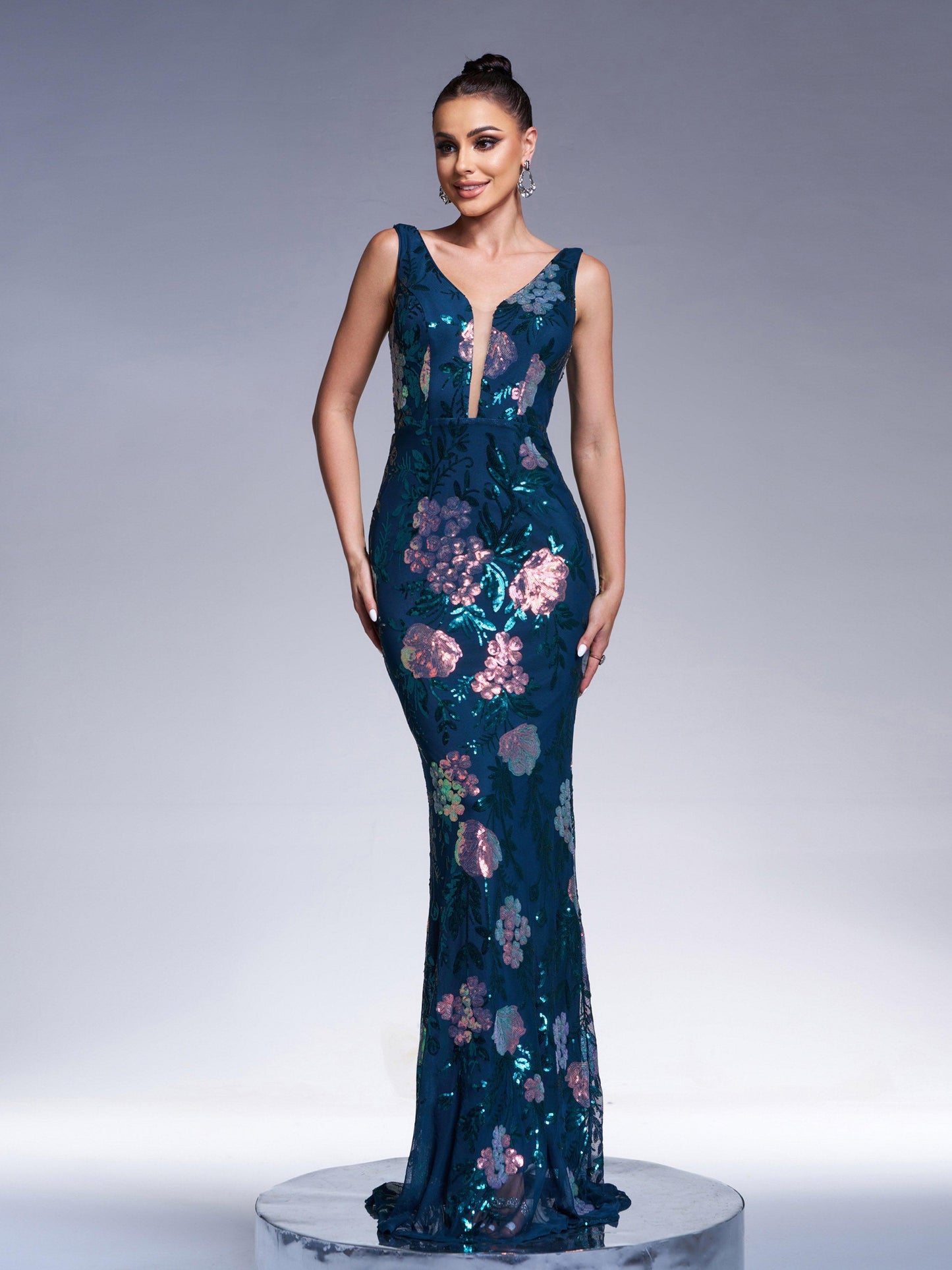 Zephyrine Çiçek Desenli Kolsuz Maxi Elbise