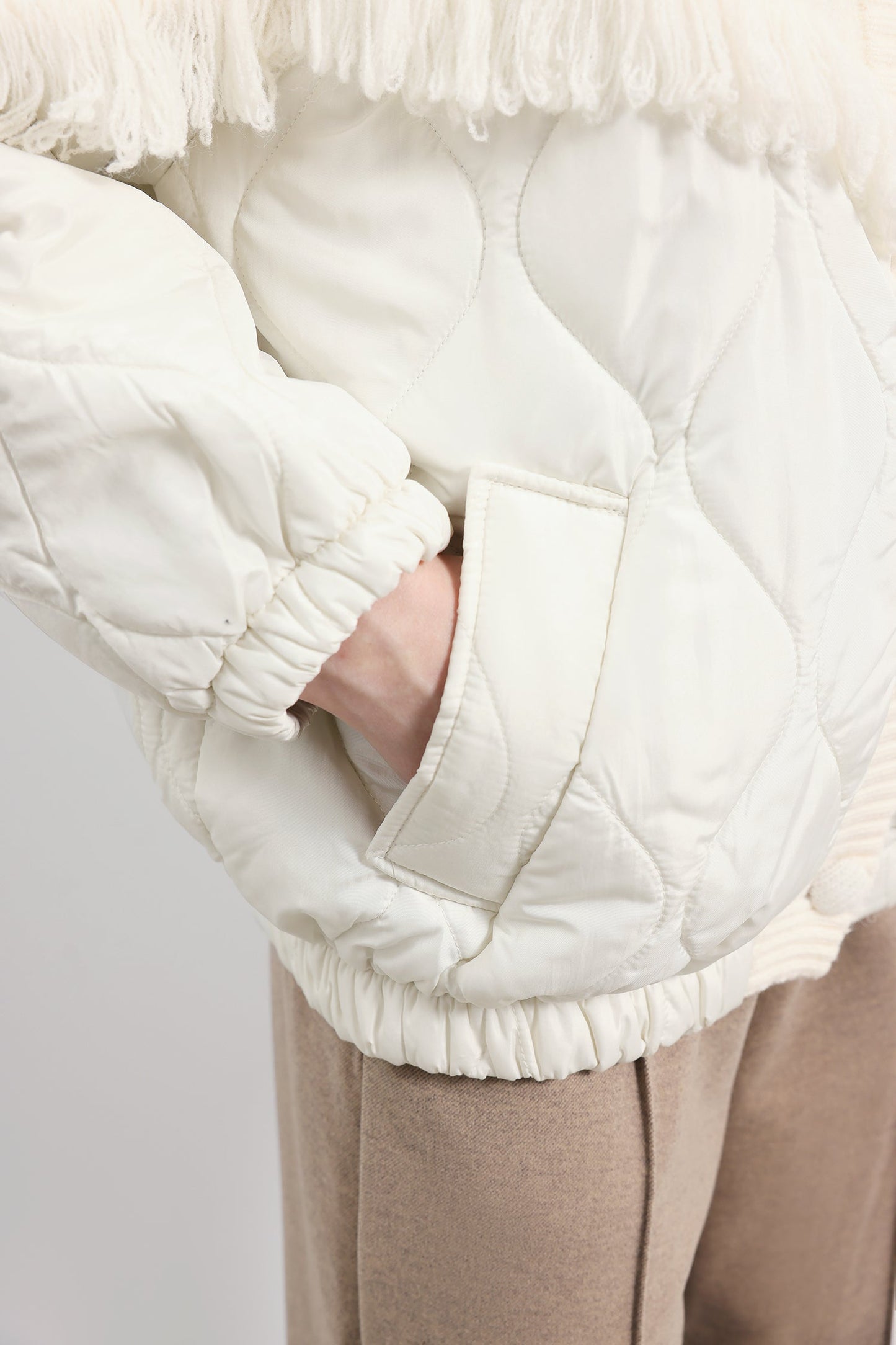 Kurtka dzianinowa z frędzlami Aran 