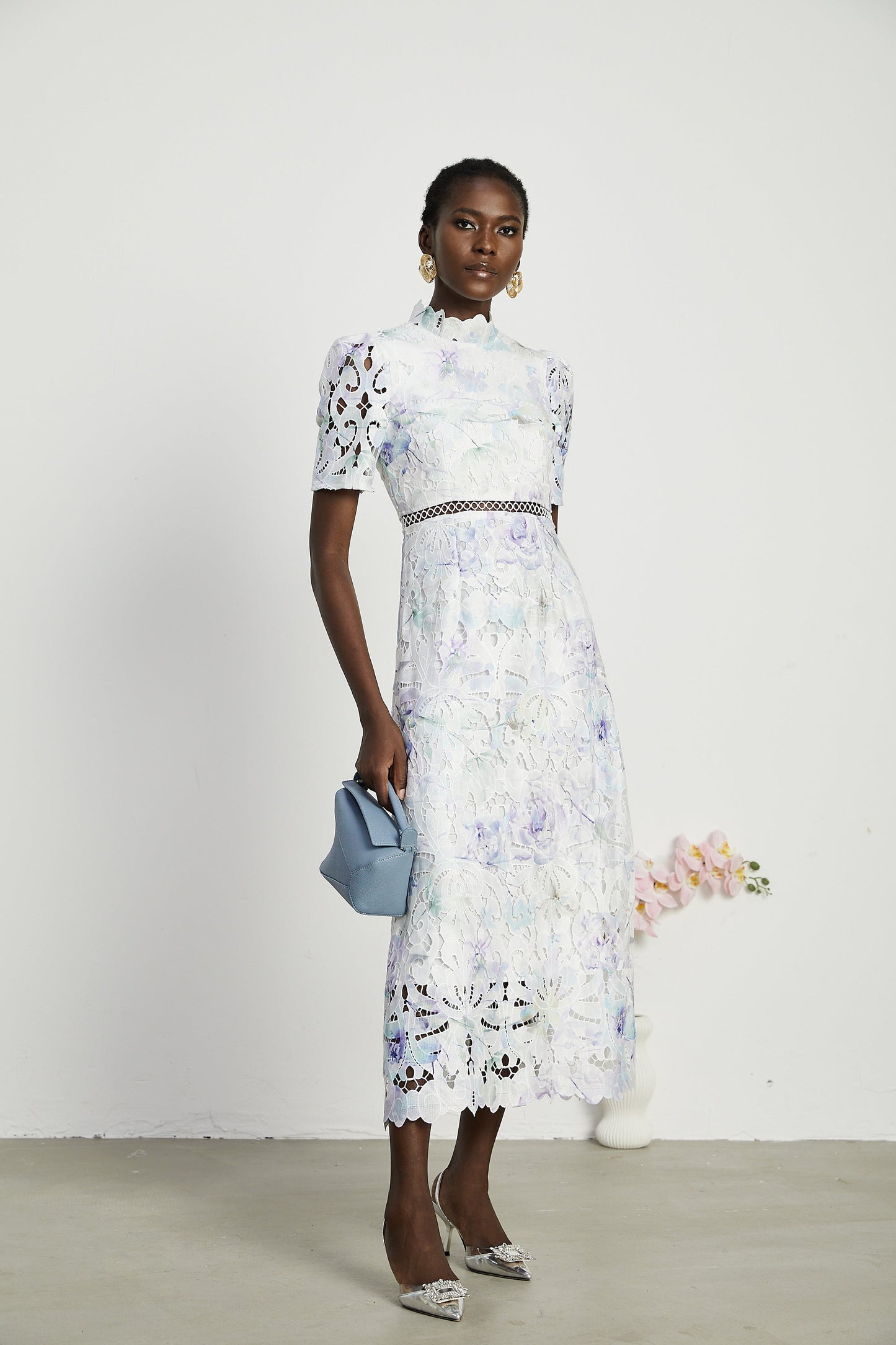 Blanche Dantel Cut-Out Midi Elbise