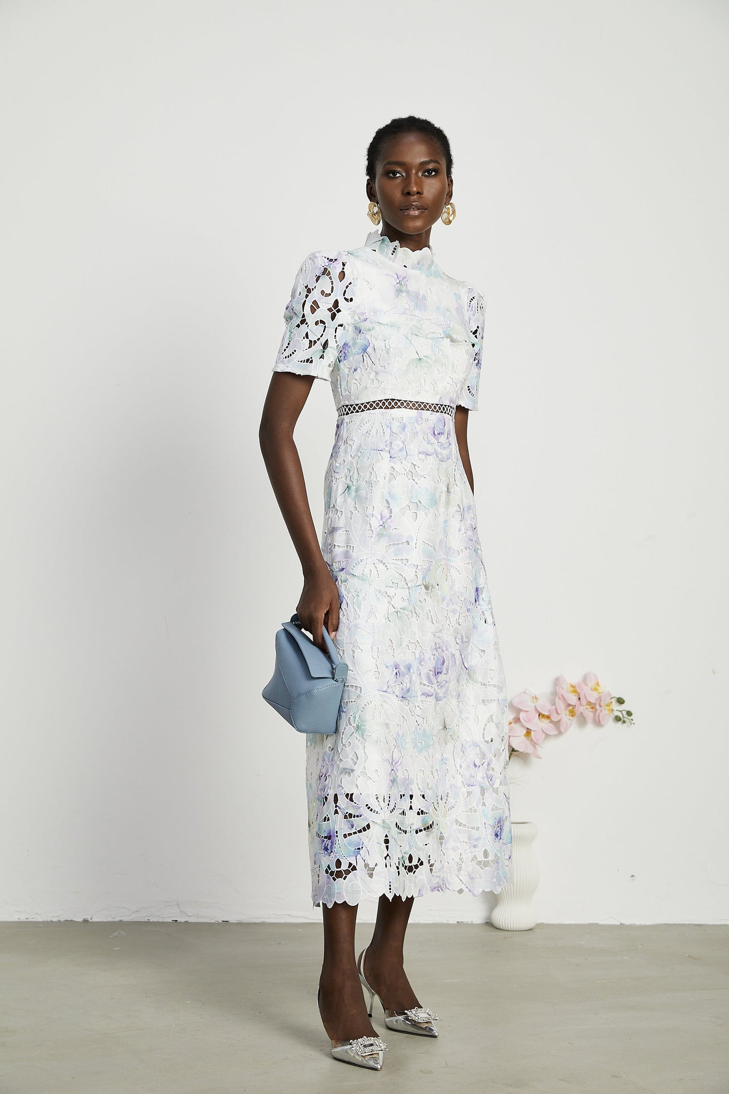 Blanche Dantel Cut-Out Midi Elbise
