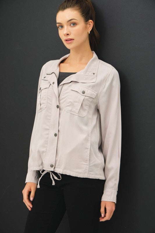 Uzun Kollu Büzgü Detaylı  Ceket