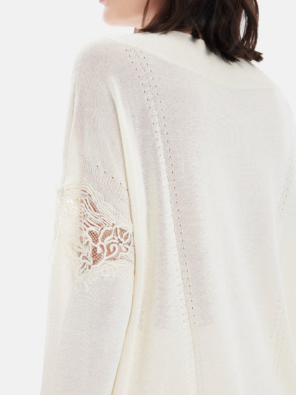 Sweter szydełkowy z koronką