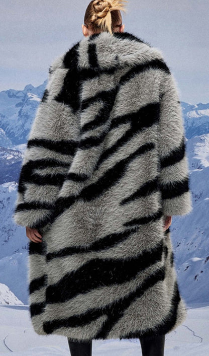 Suni Kürk Zebra Desenli Kaban