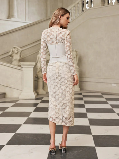 Sukienka midi Elodie z koronkową talią 