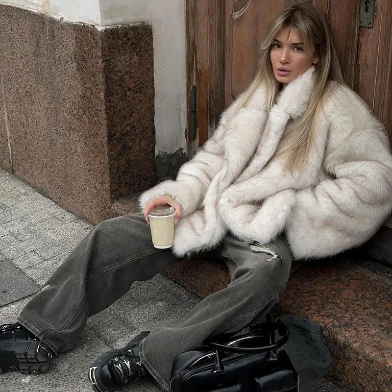 Şık Önü Açık Kürk