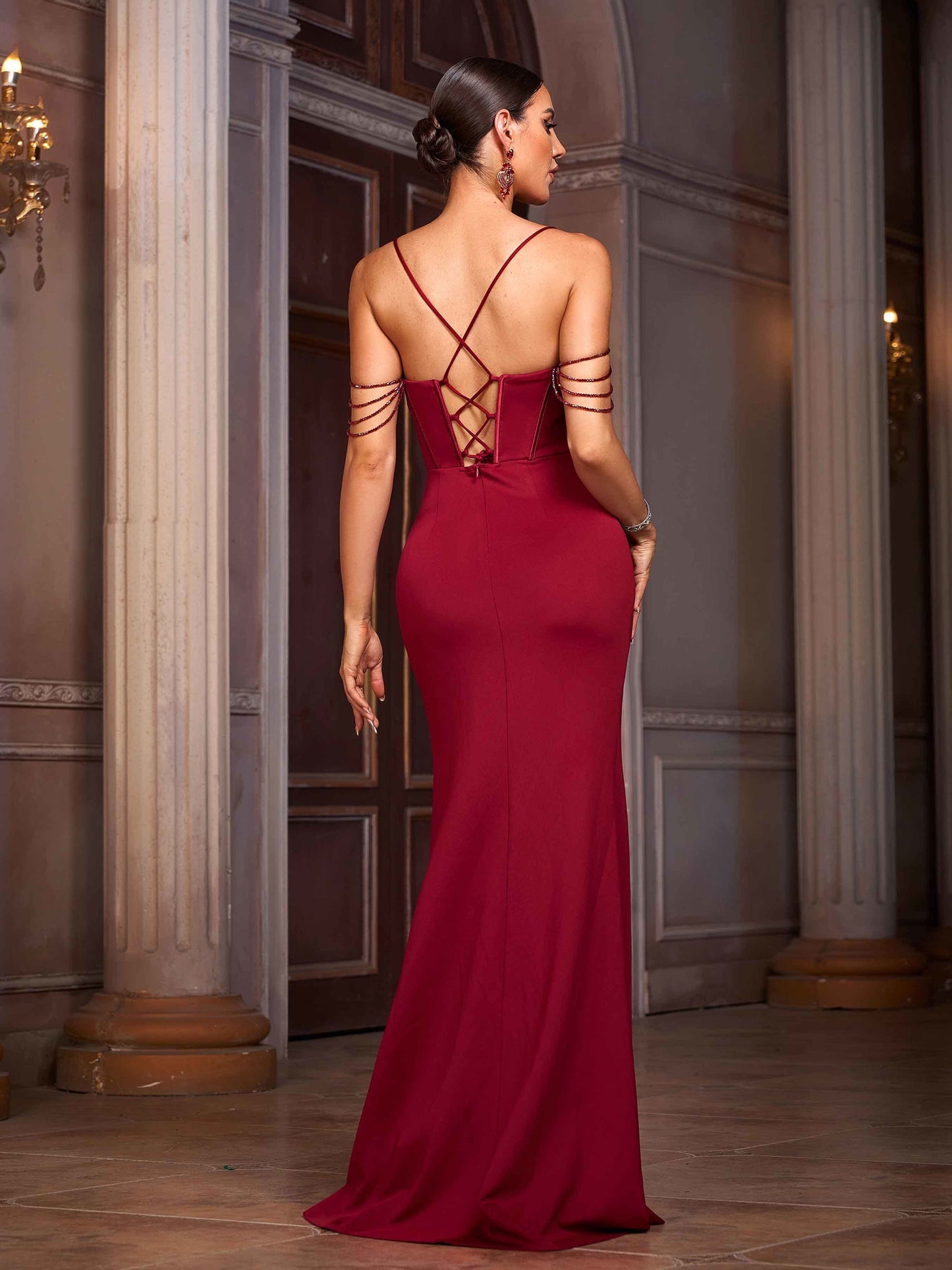 Ylva Zincirli Korse Yırtmaçlı Maxi Elbise