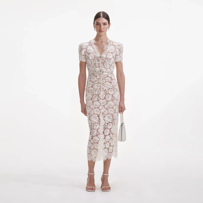 Sukienka midi Celeste z koronką i falbankami