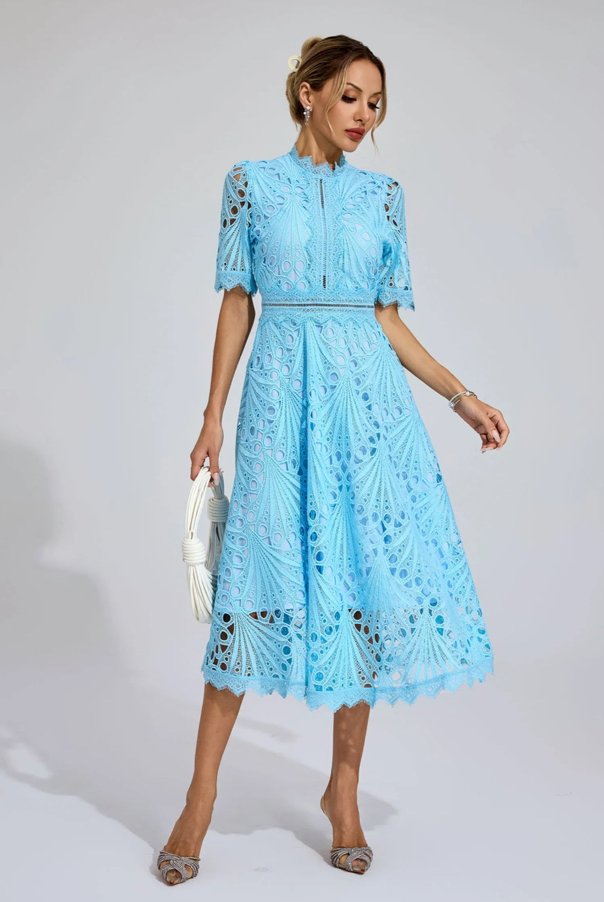 Kesik Dantelli Midi Elbise