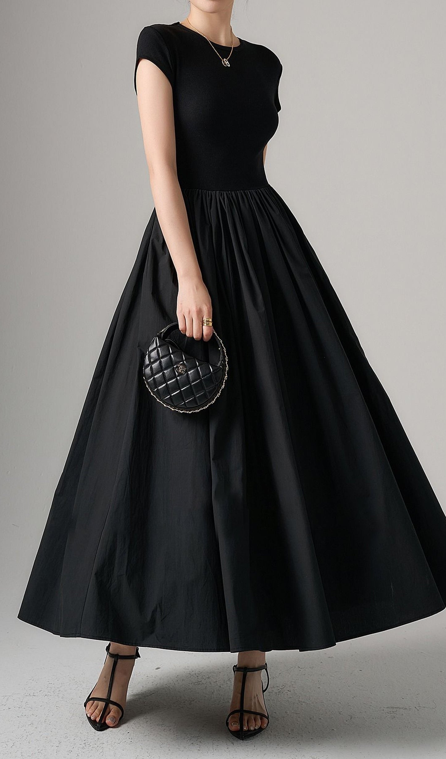 Siyah Slim Fit Midi Elbise