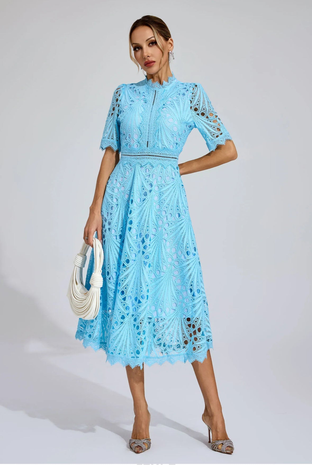 Kesik Dantelli Midi Elbise