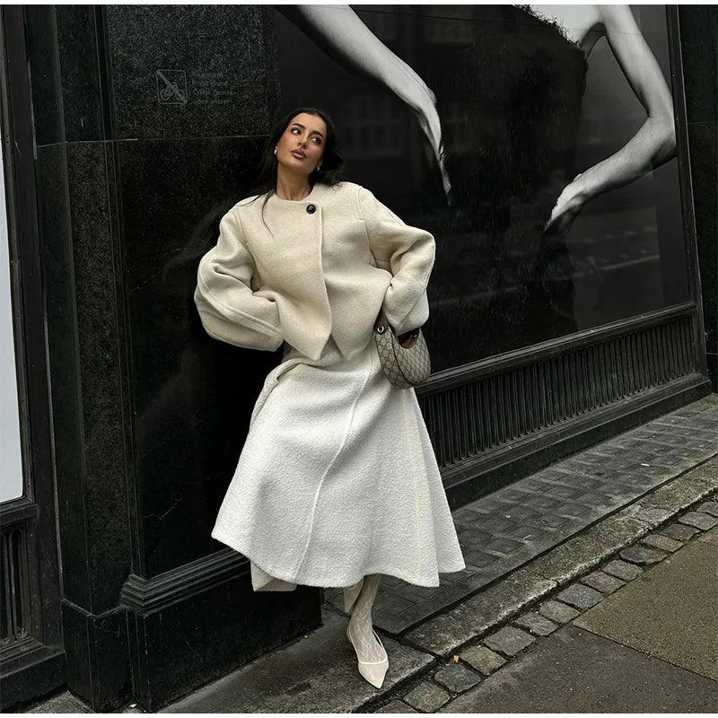 Tanith Ekru Yün Kısa Kaban