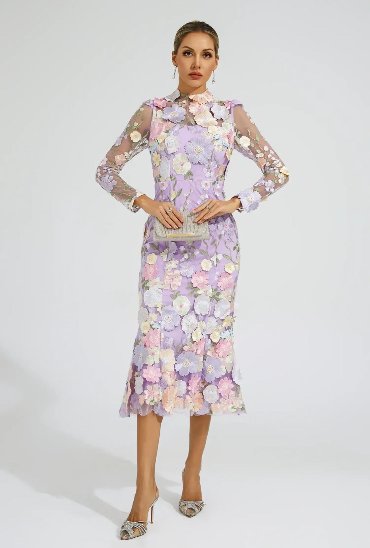 Mor Çiçek İşlemeli Midi Elbise