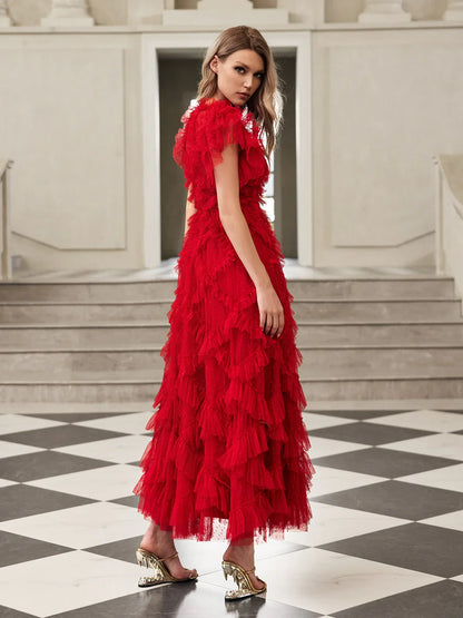 Czerwona sukienka midi z siateczki z krótkim rękawem