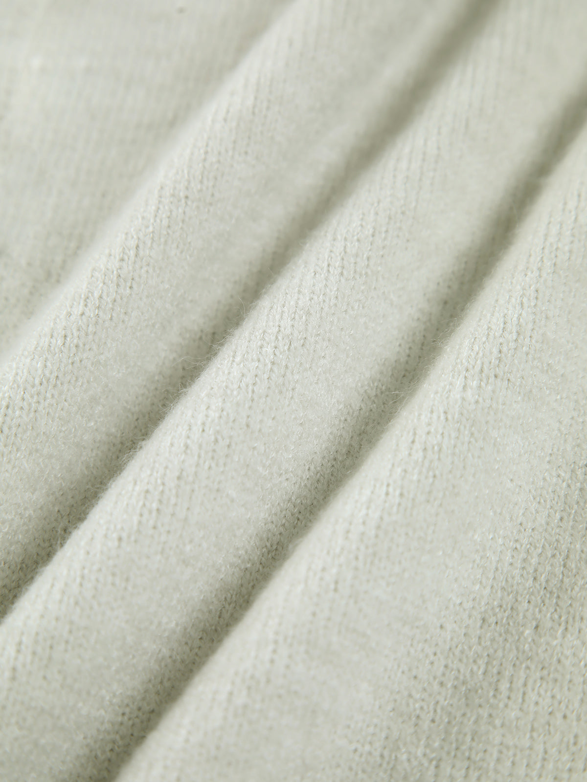 Dzianinowy top zapinany na guziki na co dzień