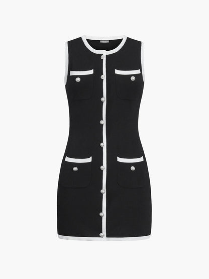 Mini sukienka dzianinowa bez rękawów, zapinana na guziki i wiele kieszeni