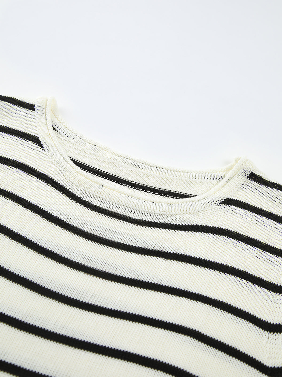 Klasyczny sweter w paski z kamizelką