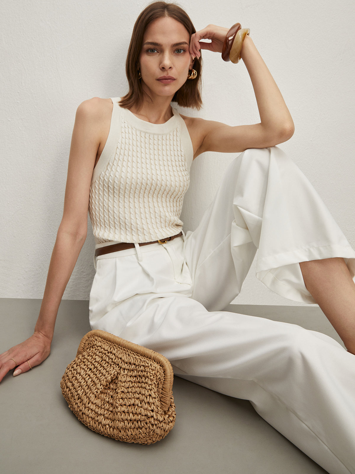 Gładki dzianinowy top z okrągłym dekoltem