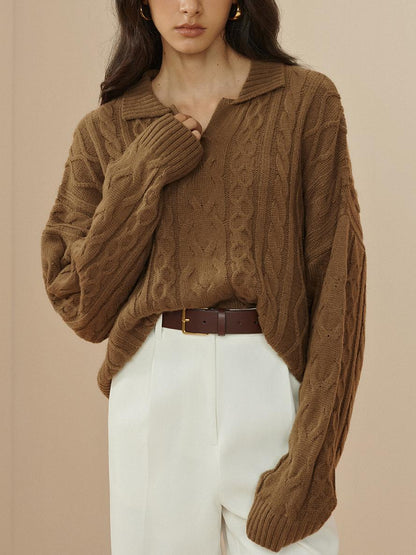 Sweter z dużym kołnierzem i warkoczem