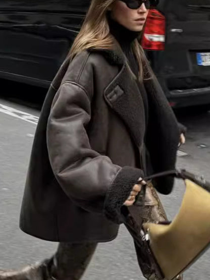 Yaka Detaylı Suni Deri Sıcak Kaban