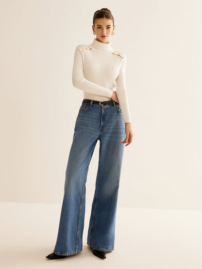 Cienki sweterek z golfem w prążki