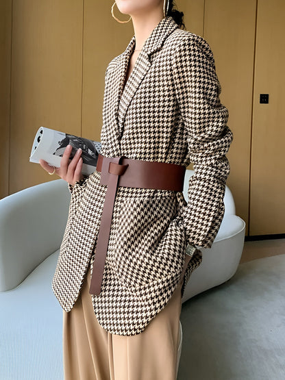 Marynarka z rozcięciem i wzorem w jodełkę, z paskiem 